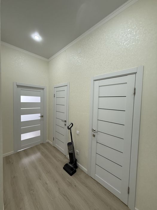 Продам 2 ком квартиру абая 244