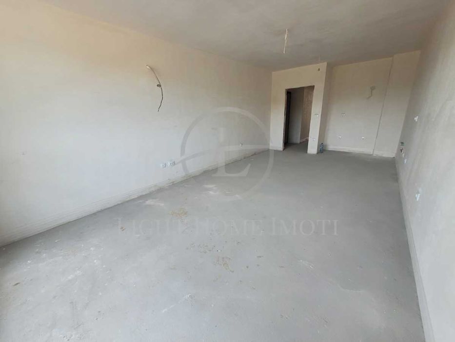 Продава се Двустаен апартамент в Пловдив, Южен - 74 кв.м за 724 €/кв.м - Снимка #1