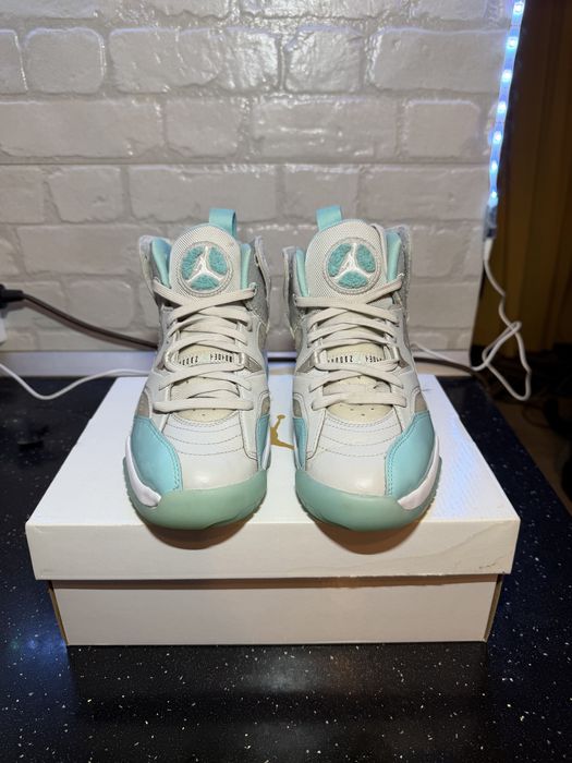 adidași Jordan Jumpman Two Trey