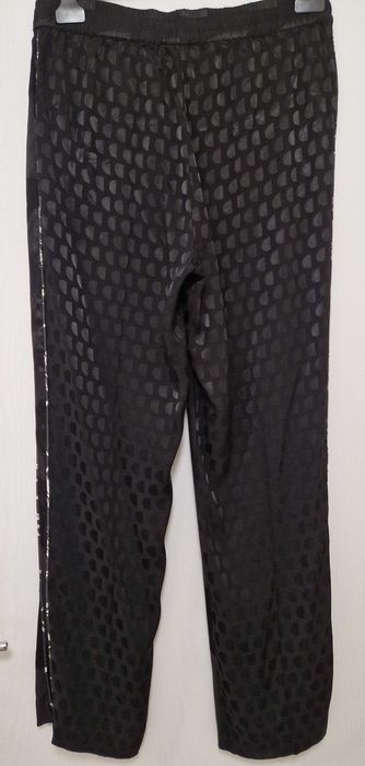 Pantaloni cu vipușcă Desigual mar. 40