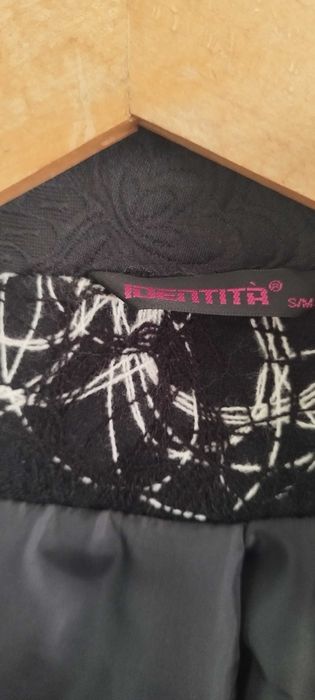 Продавам палто размер М