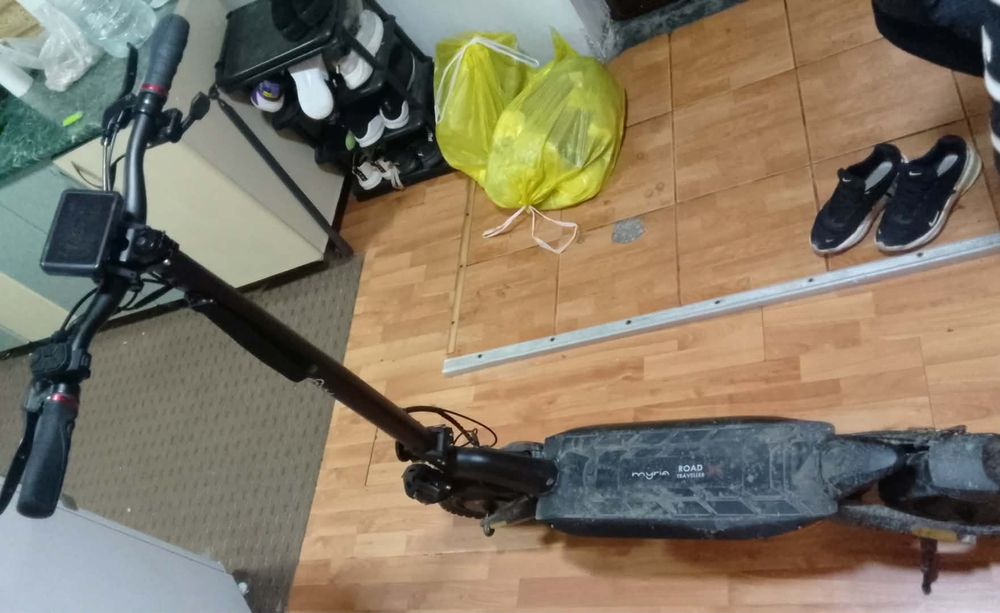 Vand trotineta electeica impecabila 3000 de lei