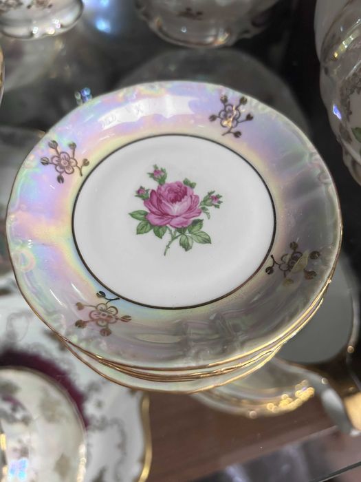 Продам  сервиз чайный "Роза"
