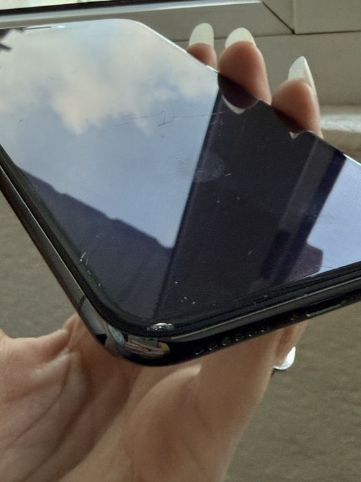 Iphone X 256gb 84% sanatate,ecran partial defect(inlocuire)