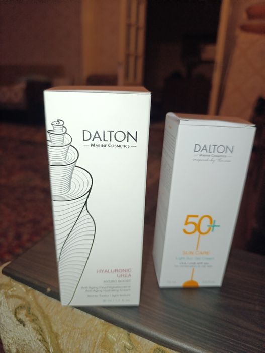 Набор косметики от бренда Dalton Германия.