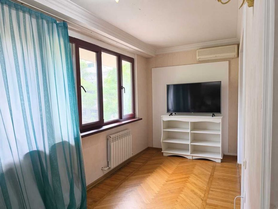 СРОЧНО!!Продается 1-комнатная квартира 43 м² Ц-1  ор-р Экопарк