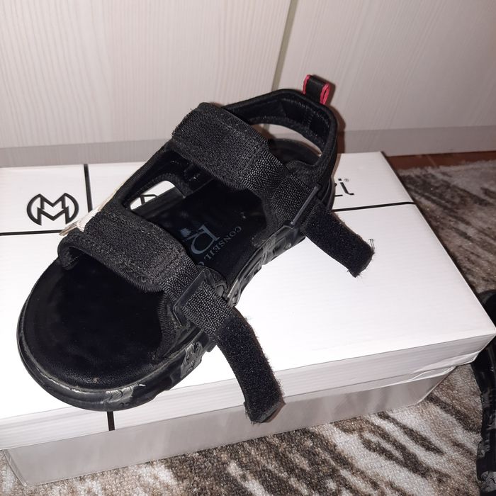 Сандалии на мальчика 35-36 размер