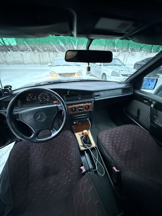 Продам мерседес 190