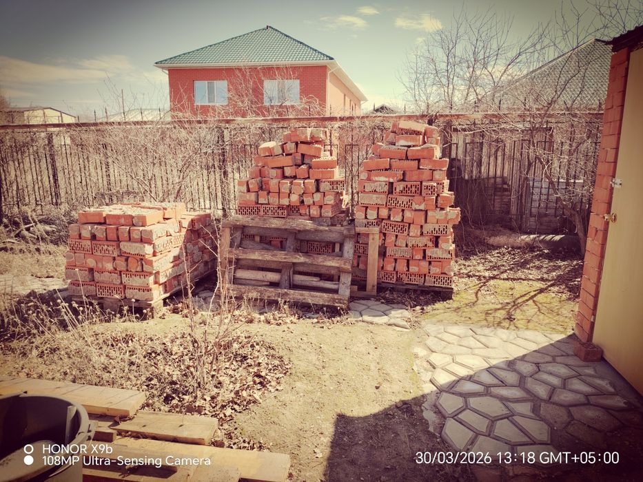 Отдам даром кирпичи