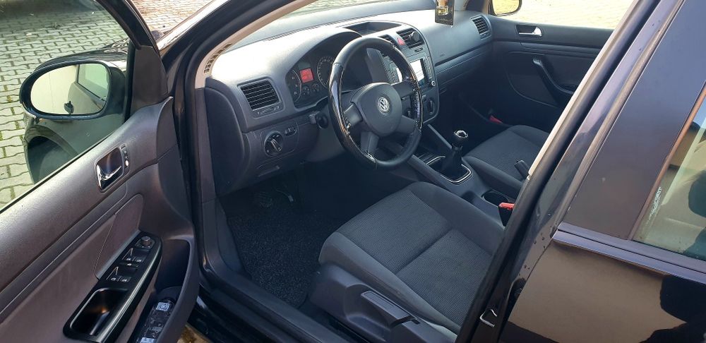Vw Golf 5 1.4 benzina Inmatriculat Ro Proprietar