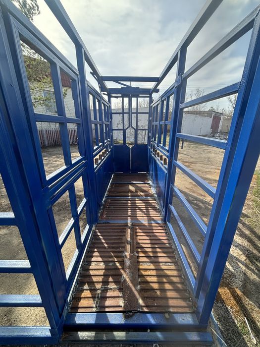 Станок фиксатор (Раскол) для КРС и Лошадей