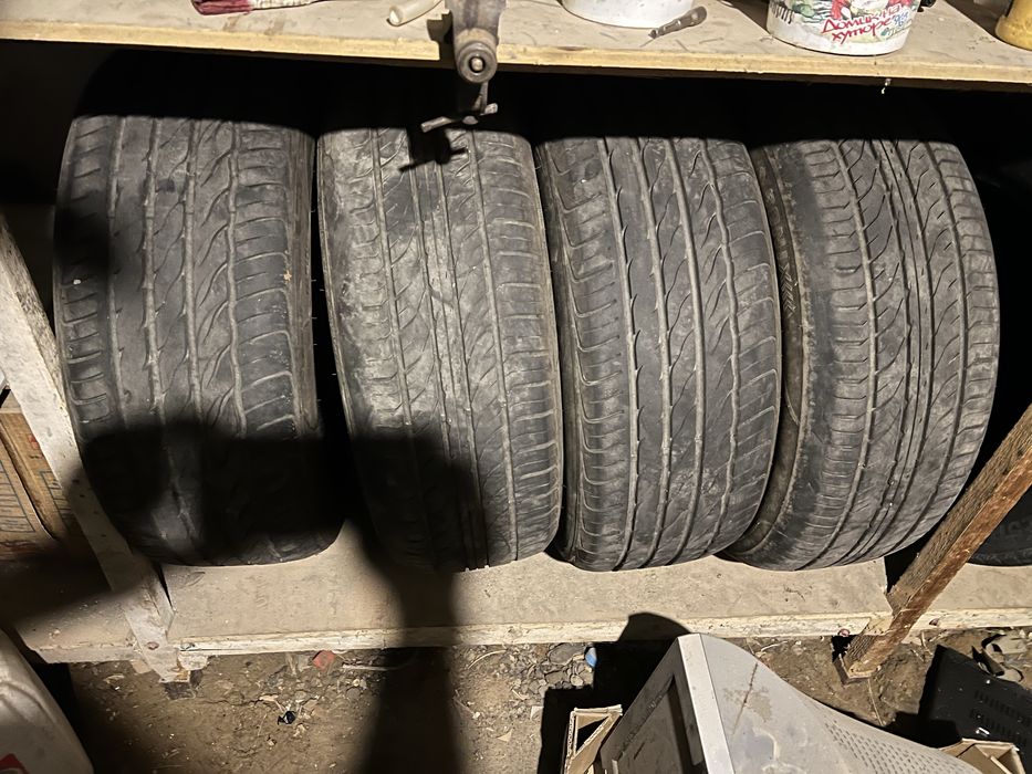 Продается летние шины почти новые