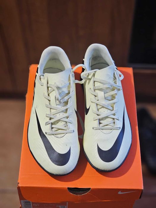 Nike Jr. Mercurial Vapor 15 Club TF Junior sintetic 38