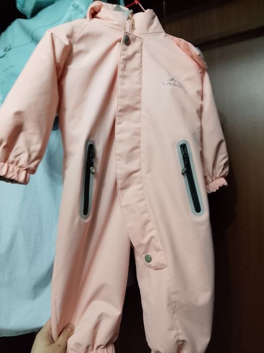 Продам комбинезон весенне -осенний