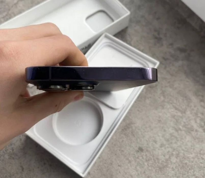 14 айфон Pro на 1 тб