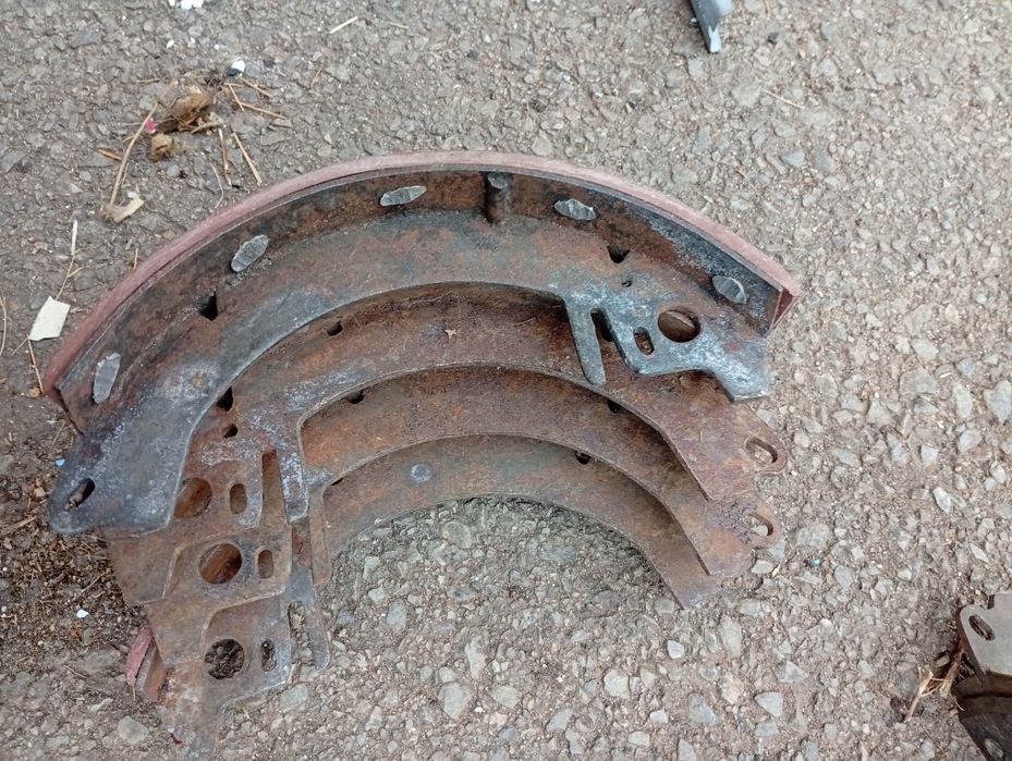 Накладки за Лада