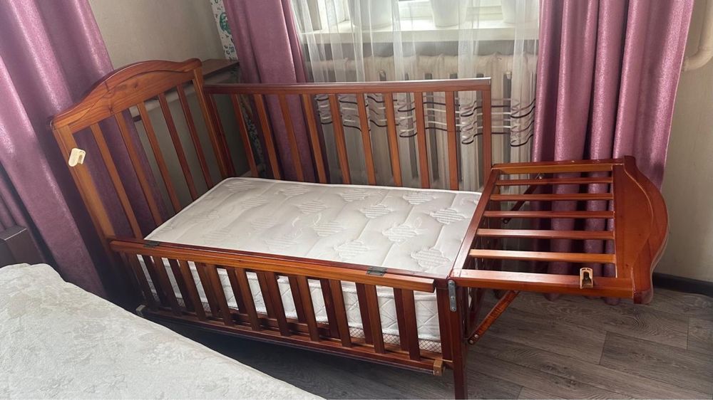 Детский манеж с матрацем