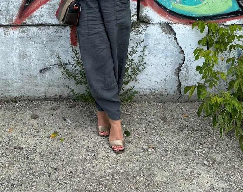 Продам кожаные босоножки Tamaris