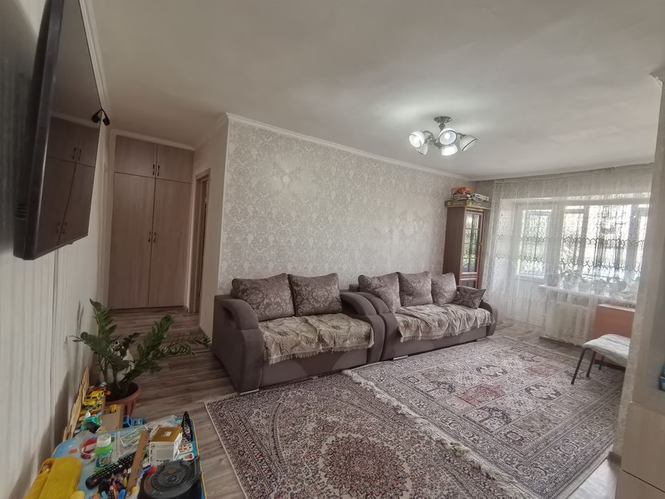 Продам 3 комнатную квартиру