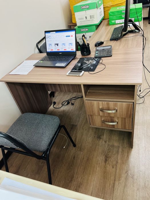 Офисная мебель в отличном состоянии