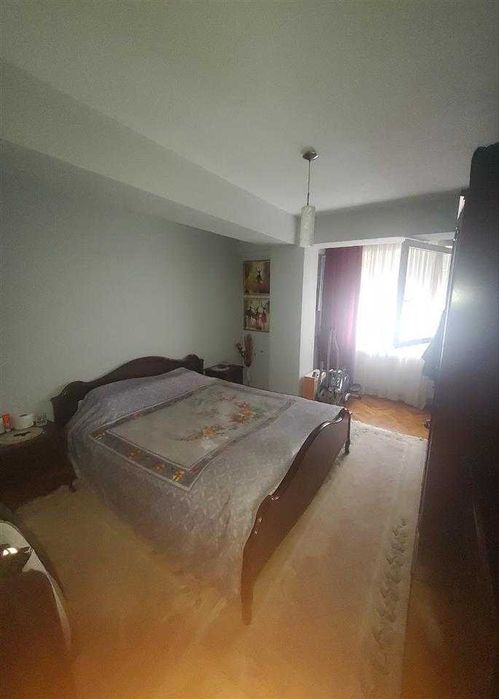 Дава се под наем Тристаен апартамент в София, Зона Б-5 - 95 кв.м за 663 € - Снимка #1