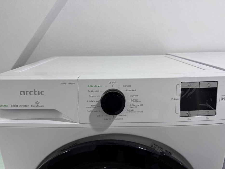 Mașină spalat rufe Arctic si uscator rufe Heinner ca noi