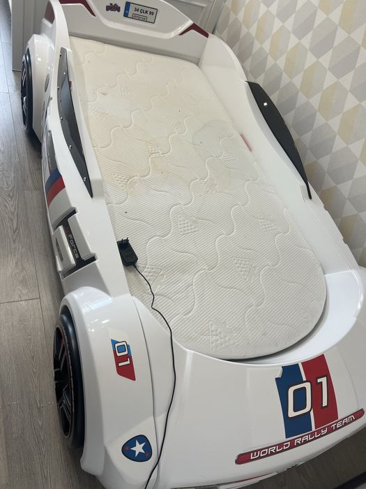 детская кровать машинка