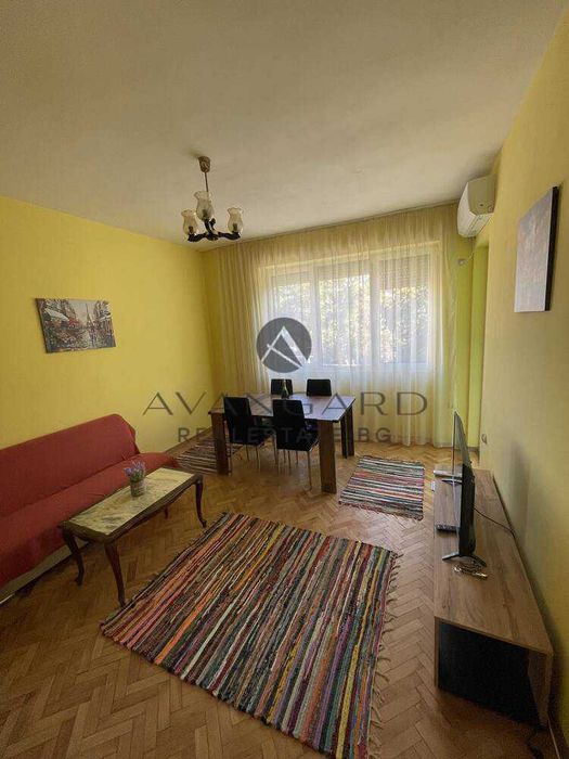 оф.25755 Тристаен обзаведен до Тримонциум