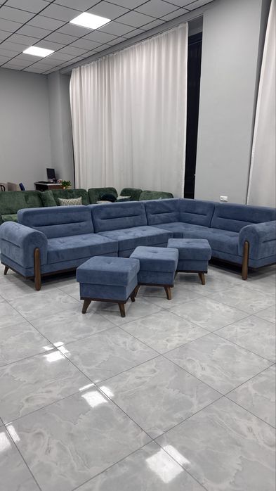 Ugalok divan Drak  mexmonxona uchun premium