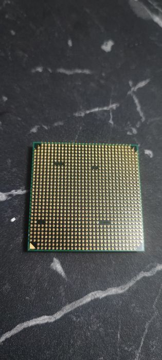 AMD Phenom II X4 810 (2.6GHz)+Оригинален охладител(BOX) – Перфектен!!!