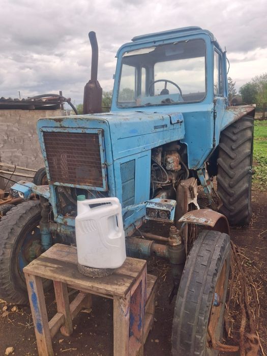 Трактор МТЗ 80 на ходу