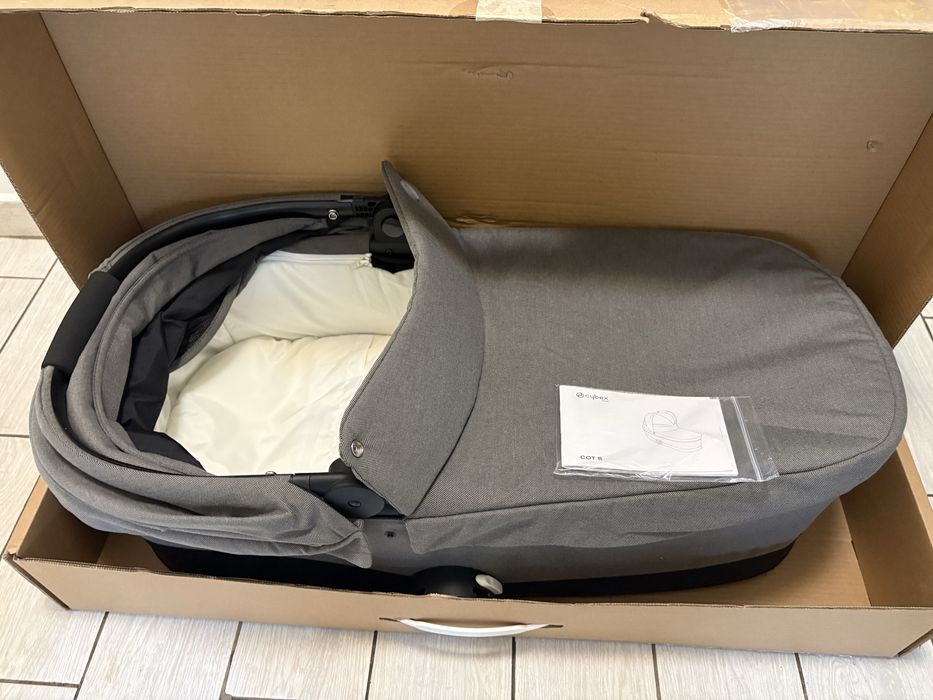 Carucior Cybex Balios S Lux + Landou Cot S