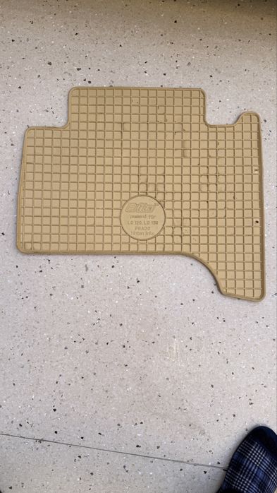 Полики для тайота прадо 150