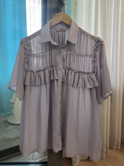 Блузка с рюшками в корейском стиле