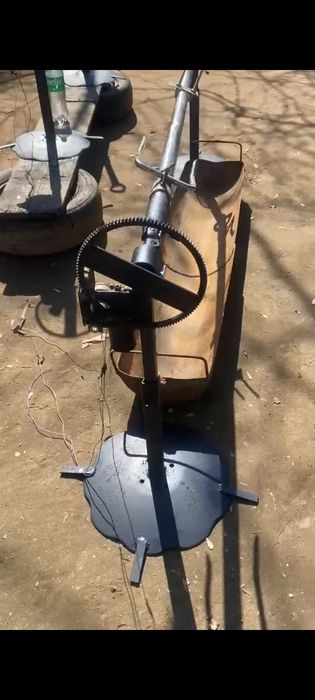 Vând rotisoare și grătare fac și la comanda mai multe detalii la tel