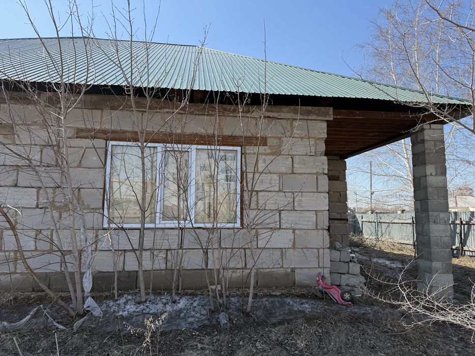 Продам дом  на даче Клен