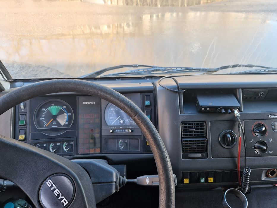 Vând Man basculabil cu macara