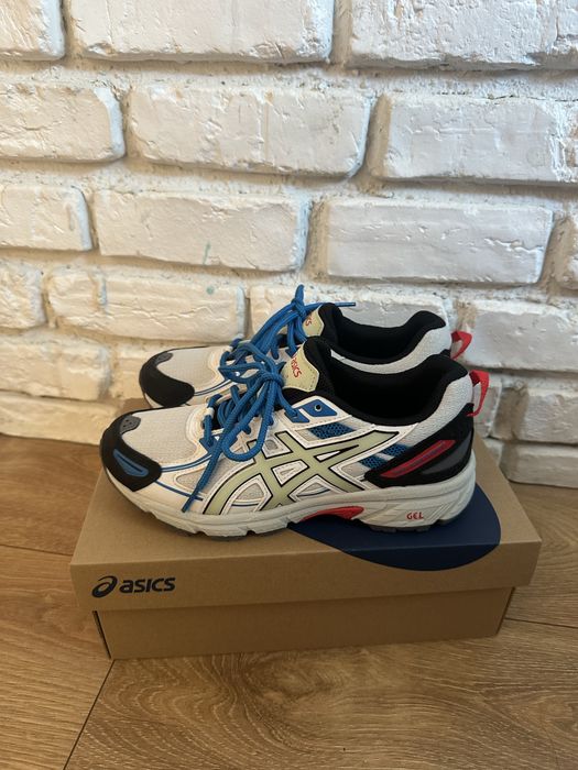 Обувки Asics за момче