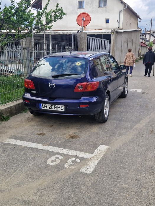 Mazda 3     2005