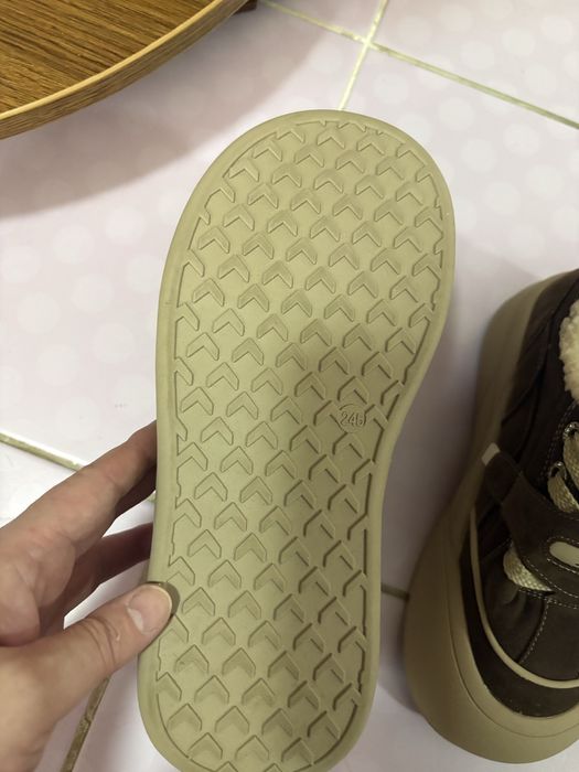 Продам зимнию обувь