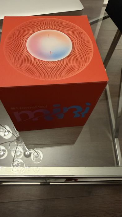 Умная колонка Apple