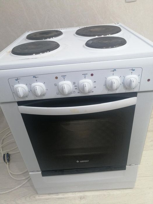 Продается электрическое плита.