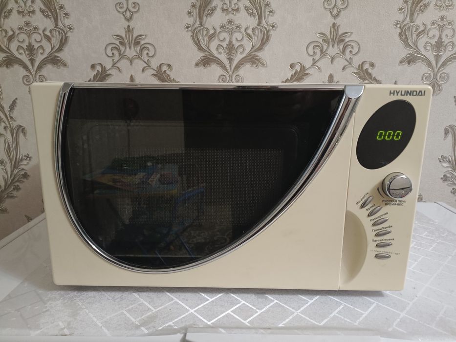 Продам микроволновку AVA  18000