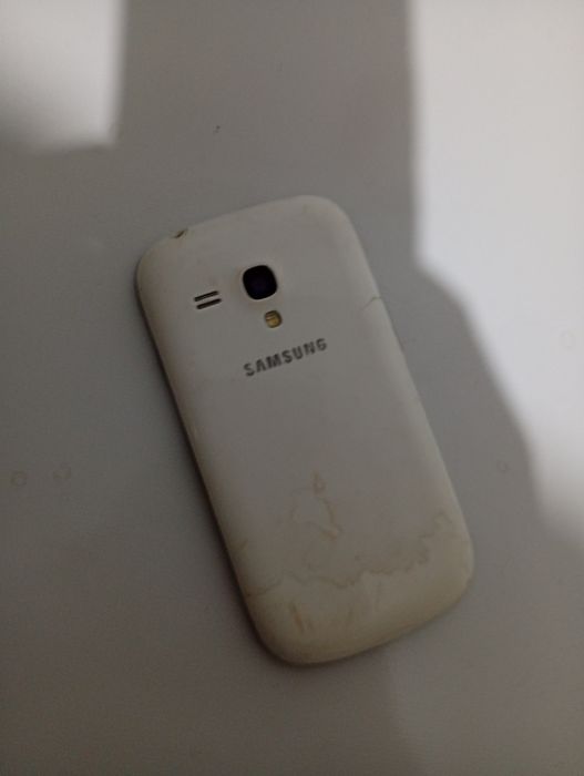Vând s3 mini defect