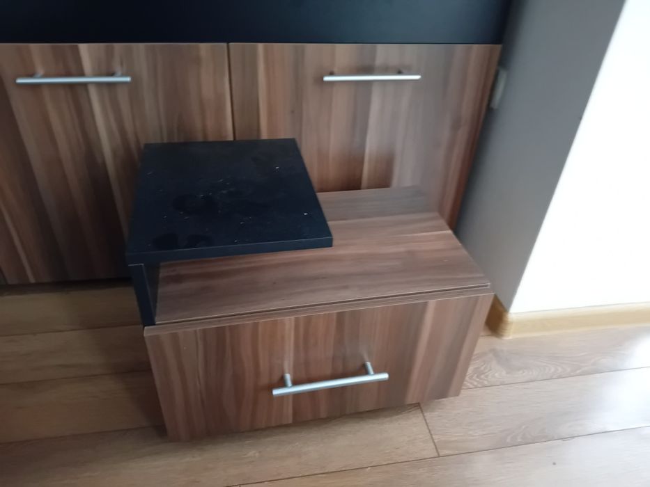 Спален комплект – гардероб,  легло 160/200, тоалетка, нощни шкафчета