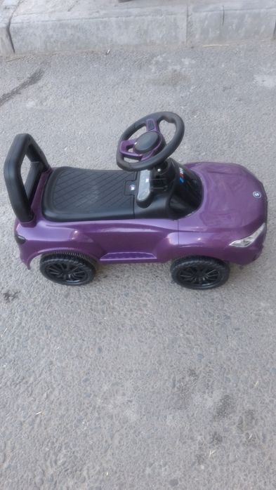 Новая детская машина,BMW.