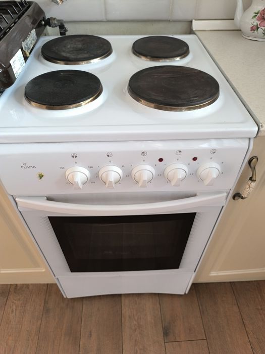 Электроплита flama