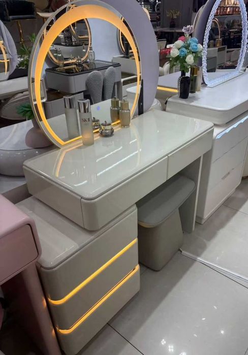 Туалетный столик Дамский стол Премиум