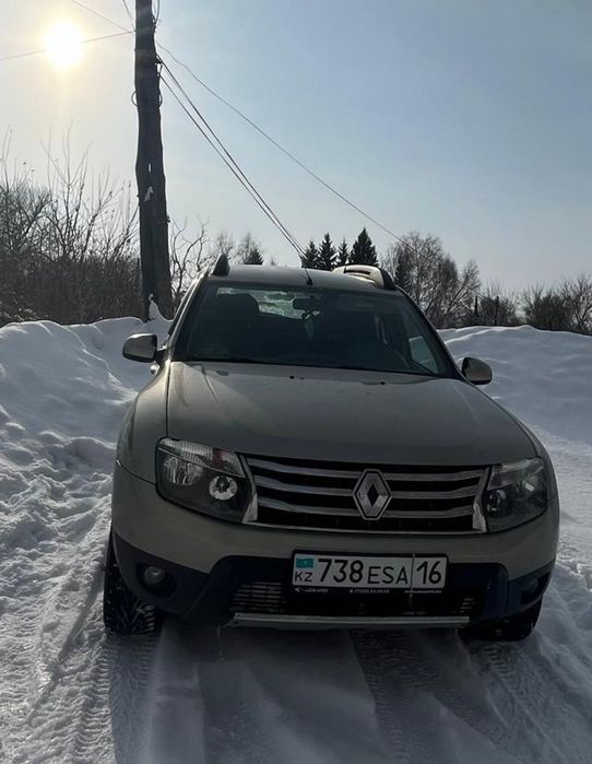 Продам машину Рено Дастер