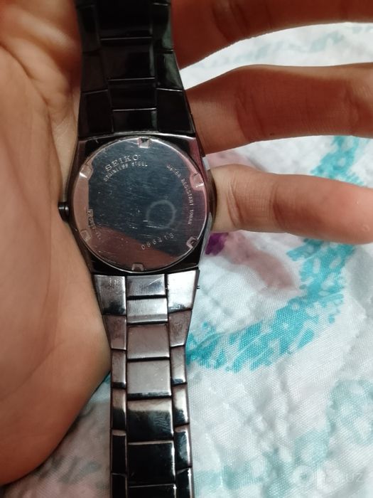 seiko soat sotiladi v732